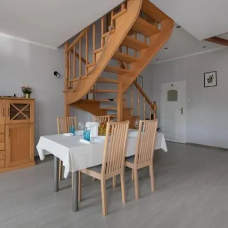 Privat bolig Cozy Private In Gdansk, Minutes From Old Town Gdańsk